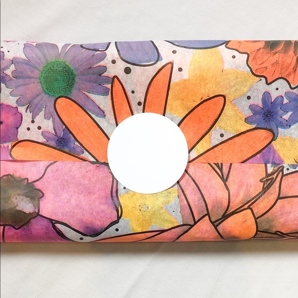 Bright and happy floral tissue paper 12 20”x30” sheets - Picture 4 of 7